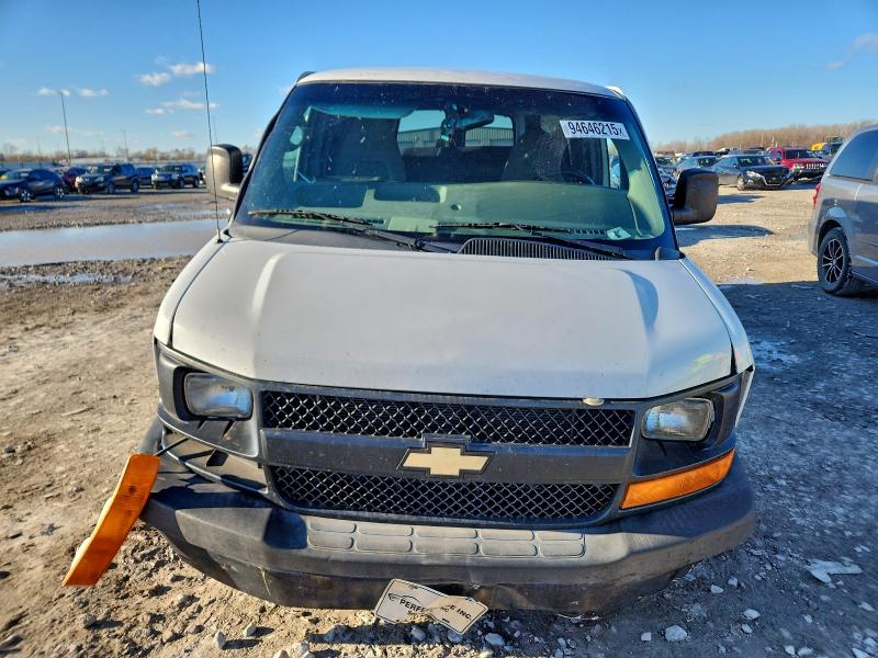 94646215 :رقم المزاد ، 1GNWGPFG1F1271601 vin ، 2015 Chev Express مزاد بيع