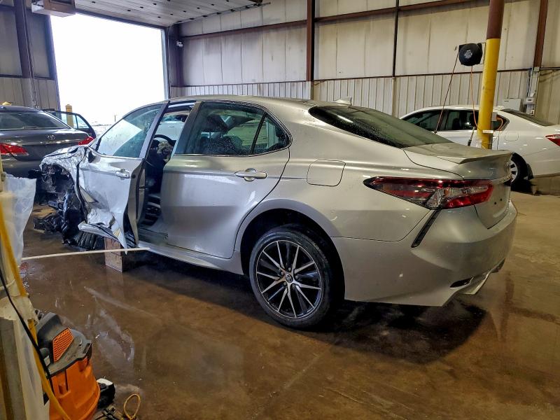93521195 :رقم المزاد ، 4T1G11AKXNU633151 vin ، 2022 Toyota Camry مزاد بيع