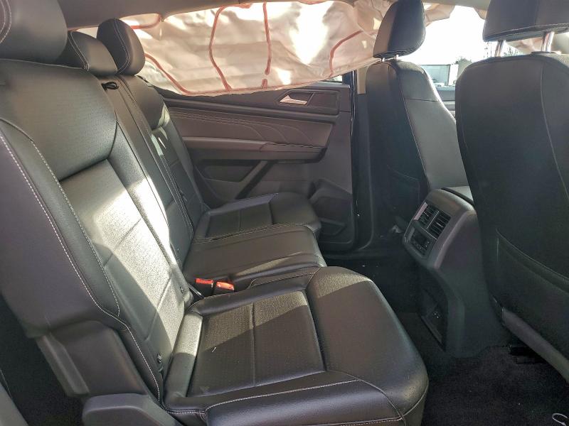 Продажа на аукционе авто 2021 Volkswagen Atlas, vin: 1V2HR2CA2MC553258, номер лота: 93726975