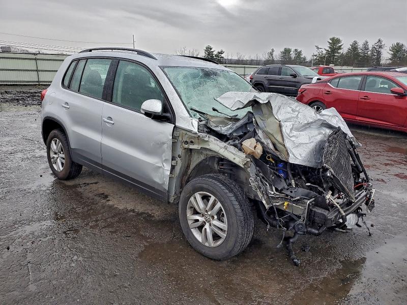 Aukcja sprzedaży 2016 Volkswagen Tiguan, vin: WVGAV7AX1GW552457, numer aukcji: 94400375