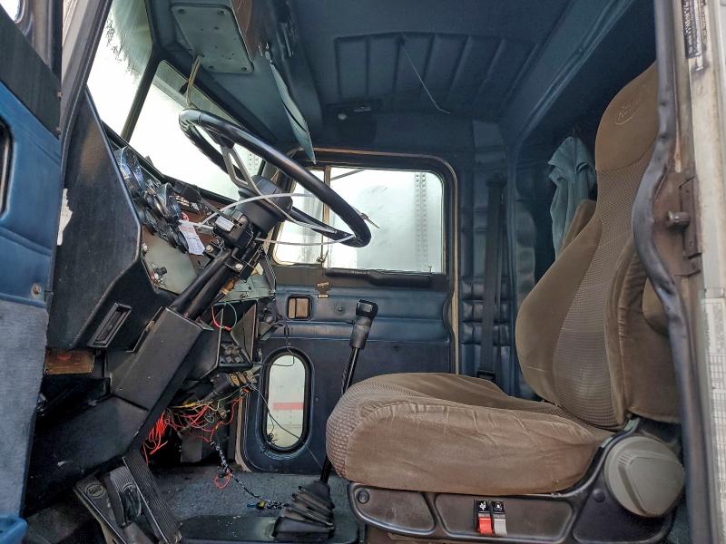 93626925 :رقم المزاد ، 1XPCDR8X0VN427727 vin ، 1997 Peterbilt 567 مزاد بيع
