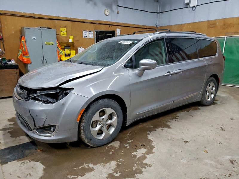 2017 Chrysler Pacifica T მანქანა იყიდება აუქციონზე, vin: 2C4RC1EG2HR846805, აუქციონის ნომერი: 92138285