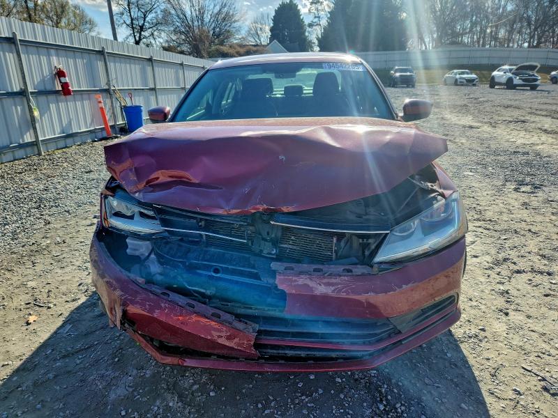 94542205 :رقم المزاد ، 3VW2B7AJ7HM323700 vin ، 2017 Volkswagen Jetta مزاد بيع