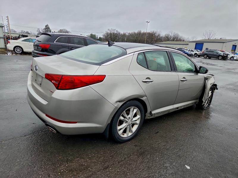 Auction sale of the 2011 Kia Optima, vin: KNAGN4A7XB5061992, lot number: 94536195