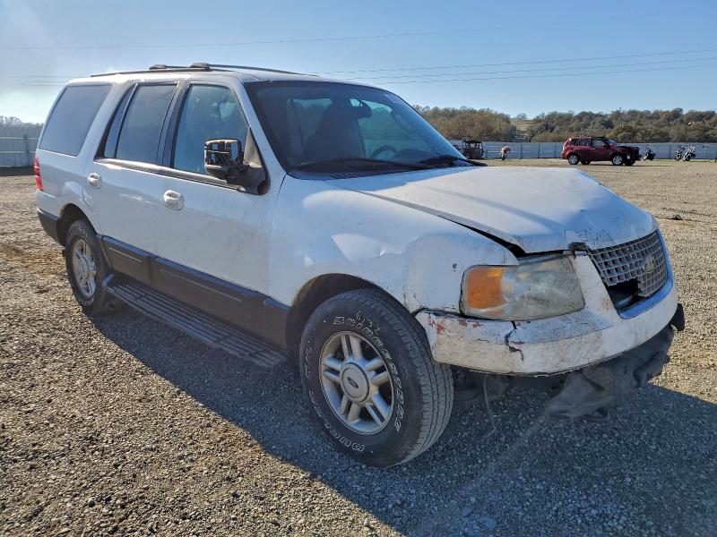 2003 Ford Expedition მანქანა იყიდება აუქციონზე, vin: 1FMFU16L73LC15704, აუქციონის ნომერი: 94916295