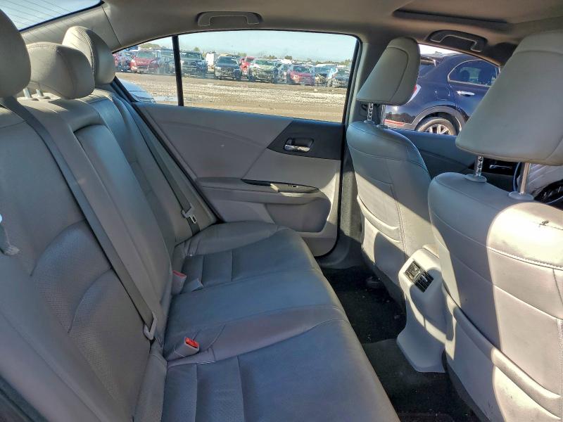 Продажа на аукционе авто 2016 Honda Accord Exl, vin: 1HGCR2F84GA073969, номер лота: 93904575