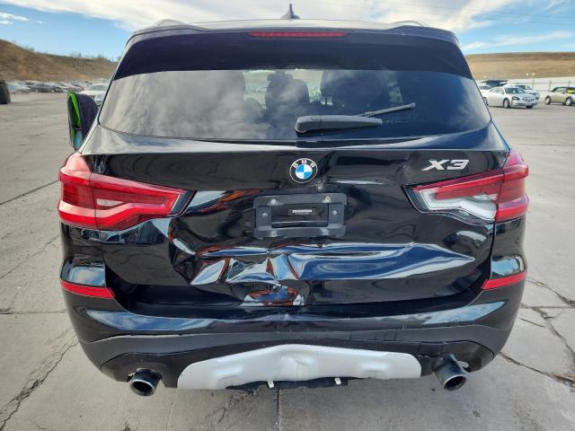 91399155 :رقم المزاد ، 5UXTR9C50JLC80079 vin ، 2018 Bmw X3 مزاد بيع