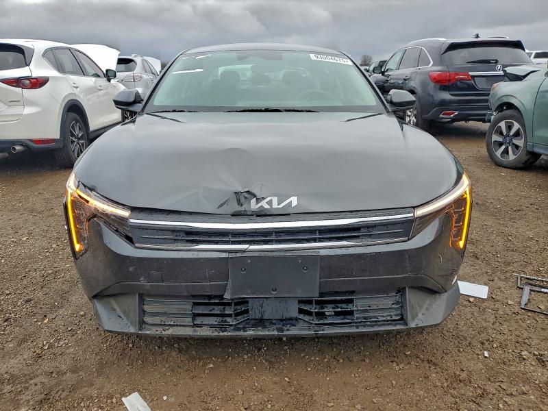 2025 Kia K4 მანქანა იყიდება აუქციონზე, vin: 3KPFT4DE1SE128577, აუქციონის ნომერი: 93004675