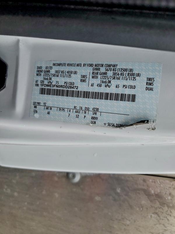 91607195 :رقم المزاد ، 1FDWE3FN0RDD28472 vin ، 2024 Ford Econoline مزاد بيع