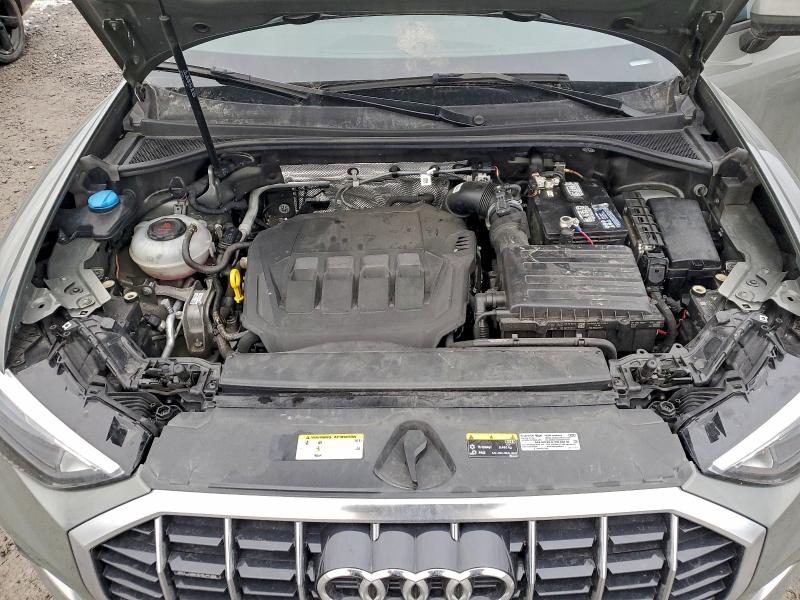 93832155 :رقم المزاد ، WA1AUCF35N1035866 vin ، 2022 Audi Q3 مزاد بيع