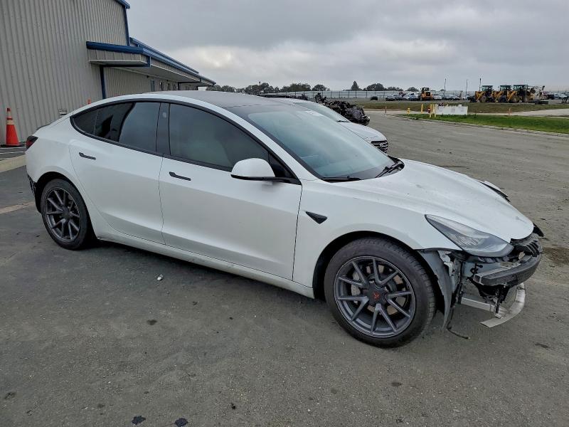 94312155 :رقم المزاد ، 5YJ3E1EB9MF863191 vin ، 2021 Tesla Model 3 مزاد بيع