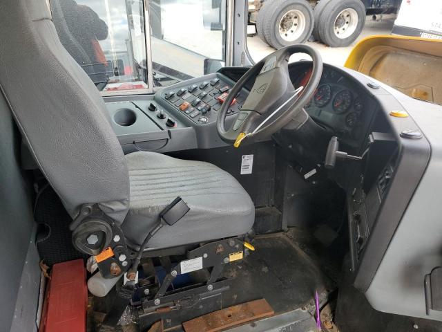 84647435 :رقم المزاد ، 4DRBUC8P5KB046443 vin ، 2019 Icrp Bus مزاد بيع