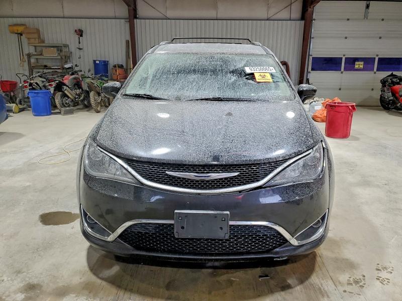 Продаж на аукціоні авто 2017 Chrysler Pacifica, vin: 2C4RC1BG7HR710500, номер лоту: 93250065