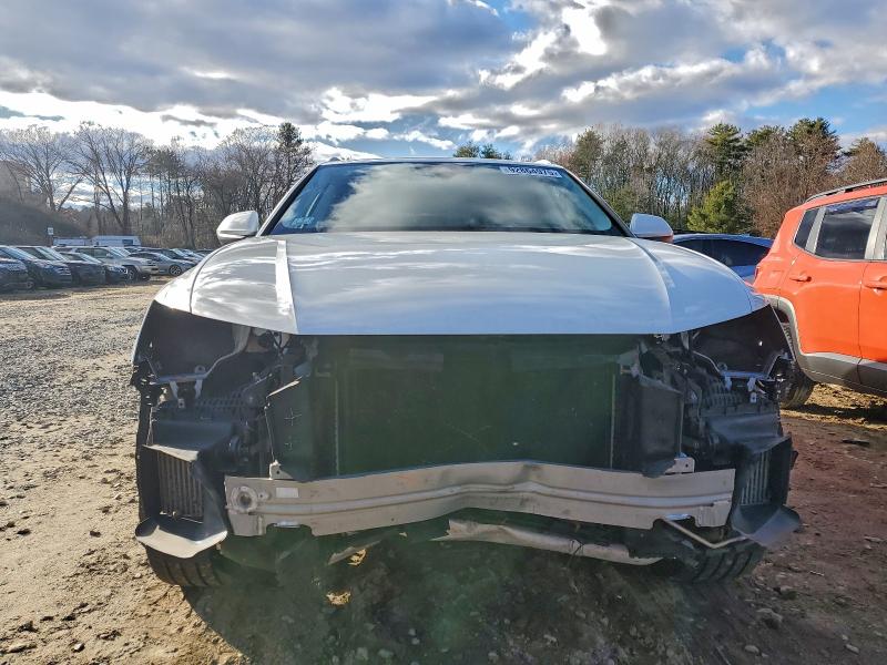 2019 Audi Q8 მანქანა იყიდება აუქციონზე, vin: WA1CVAF17KD018926, აუქციონის ნომერი: 92864975