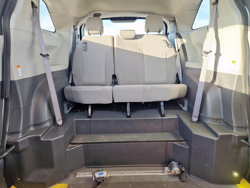 Auction sale of the 2024 Toyota Sienna, vin: 5TDKRKEC0RS216034, lot number: 92587905