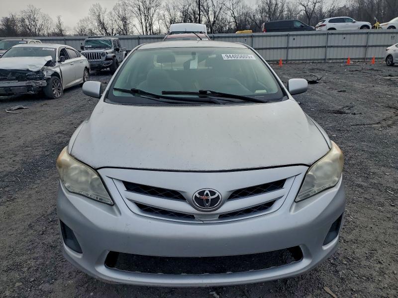 2013 Toyota Corolla მანქანა იყიდება აუქციონზე, vin: JTDBU4EE8DJ117639, აუქციონის ნომერი: 94405605