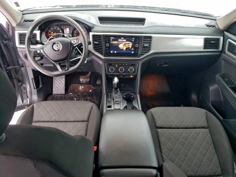 94909775 :رقم المزاد ، 1V2HR2CAXJC501985 vin ، 2018 Volkswagen Atlas مزاد بيع