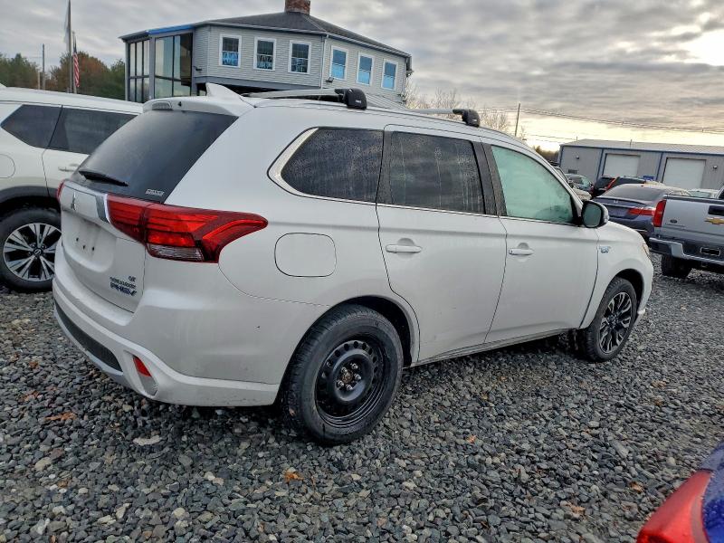 Продажа на аукционе авто 2018 Mitsubishi Outlander, vin: JA4J24A55JZ059343, номер лота: 94047935