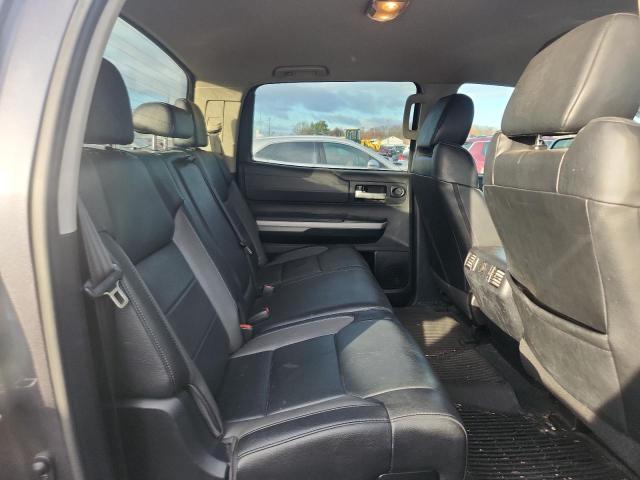 Продажа на аукционе авто 2019 Toyota Tundra, vin: 5TFHY5F12KX811799, номер лота: 92798225