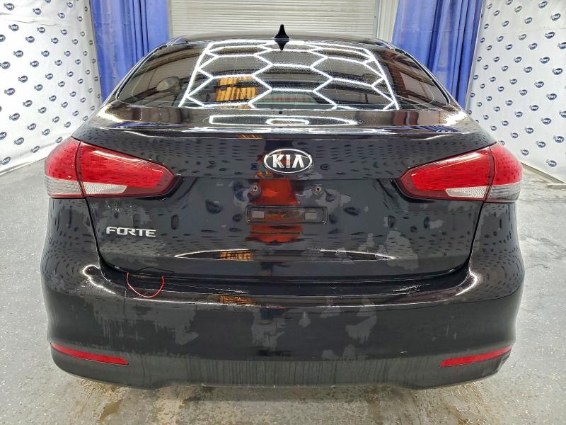 2018 Kia Forte მანქანა იყიდება აუქციონზე, vin: 3KPFK4A79JE244939, აუქციონის ნომერი: 90199385