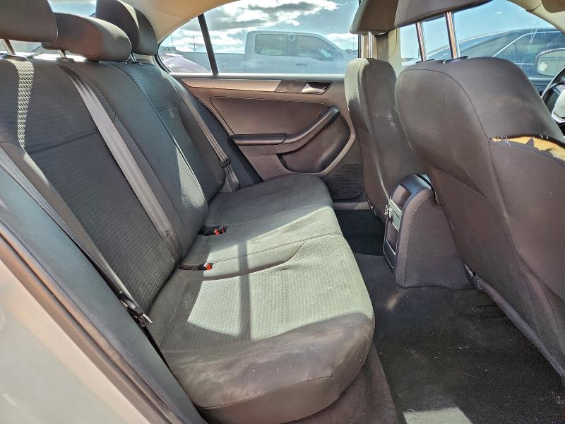 Продажа на аукционе авто 2015 Volkswagen Jetta, vin: 3VWLA7AJ8FM413992, номер лота: 94164145