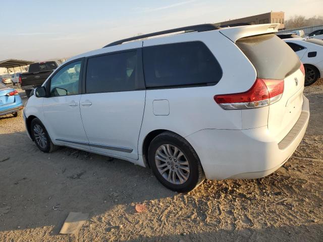 93550225 :رقم المزاد ، 5TDYK3DC2BS105514 vin ، 2011 Toyota Sienna مزاد بيع