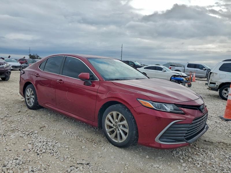 Продаж на аукціоні авто 2022 Toyota Camry, vin: 4T1C11AK4NU678066, номер лоту: 93543175