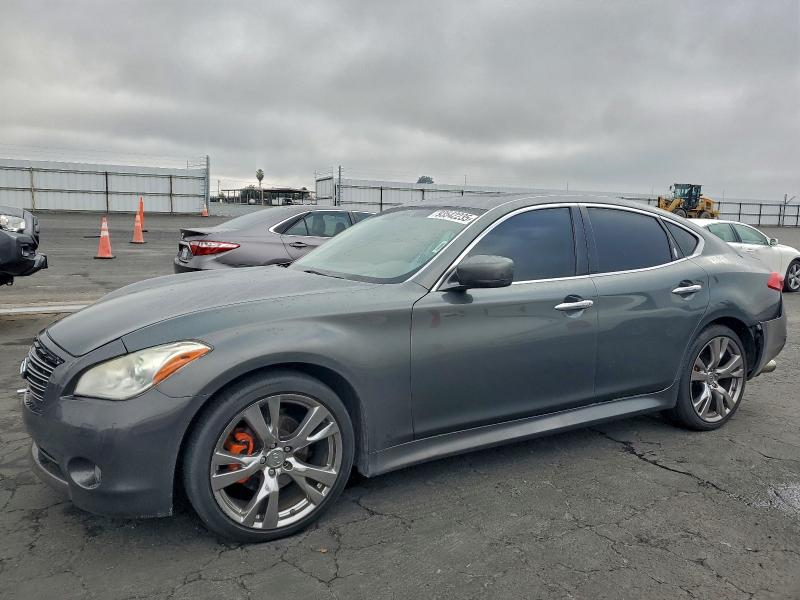93542235 :رقم المزاد ، JN1AY1AP8BM520718 vin ، 2011 Infiniti M56 مزاد بيع