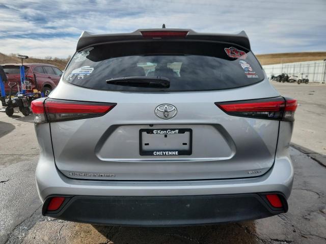 Продаж на аукціоні авто 2022 Toyota Highlander, vin: 5TDCZRBH1NS202957, номер лоту: 92250325