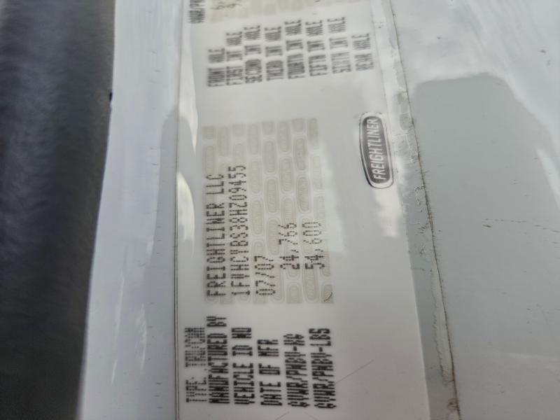 91864695 :رقم المزاد ، 1FVHCYBS38HZ09455 vin ، 2008 Freightliner M2 مزاد بيع