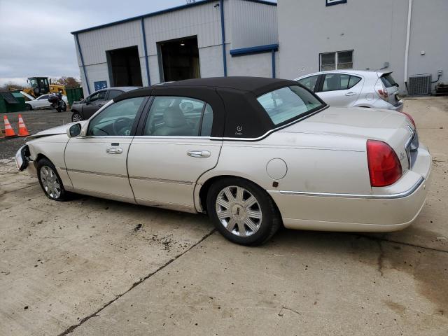 92342285 :رقم المزاد ، 1LNHM83W23Y619173 vin ، 2003 Lincoln Town Car مزاد بيع