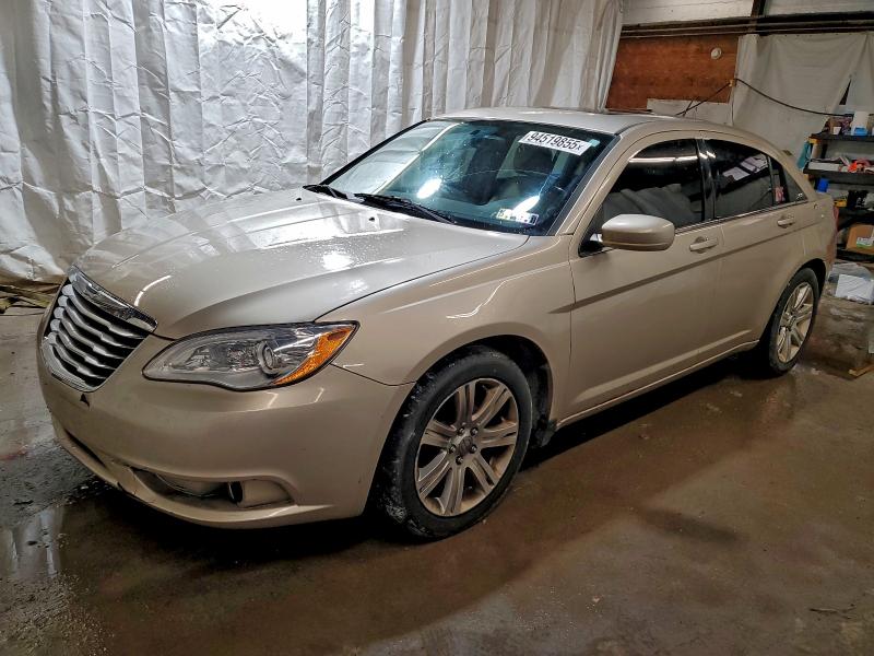 94519855 :رقم المزاد ، 1C3CCBBB1DN585117 vin ، 2013 Chrysler 200 مزاد بيع
