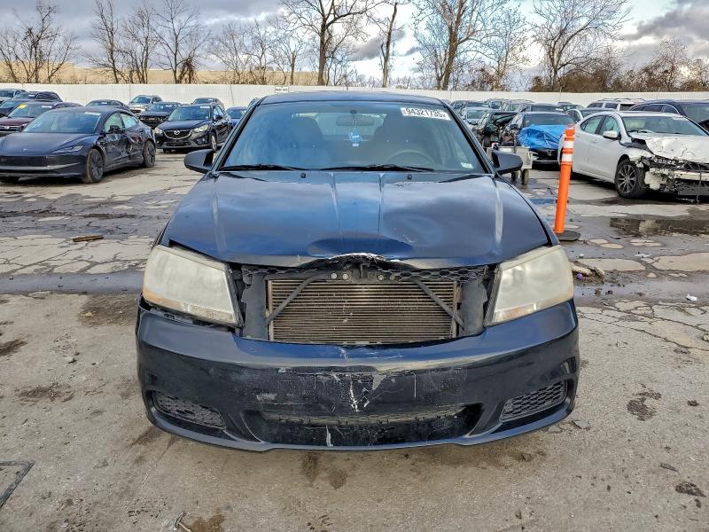 94321735 :رقم المزاد ، 1C3CDZAB9DN688230 vin ، 2013 Dodge Avenger مزاد بيع