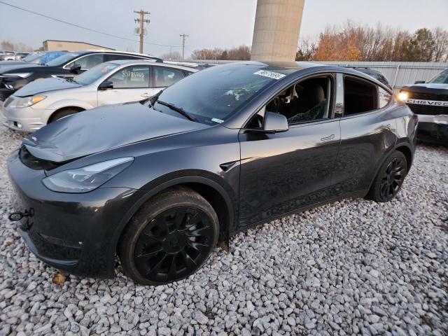 Auction sale of the 2024 Tesla Model Y, vin: 7SAYGDEE2RF031343, lot number: 90675695
