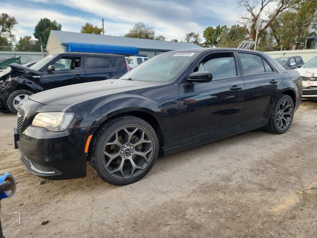 Продажа на аукционе авто 2018 Chrysler 300 Tourin, vin: 2C3CCAAG6JH231556, номер лота: 90490295