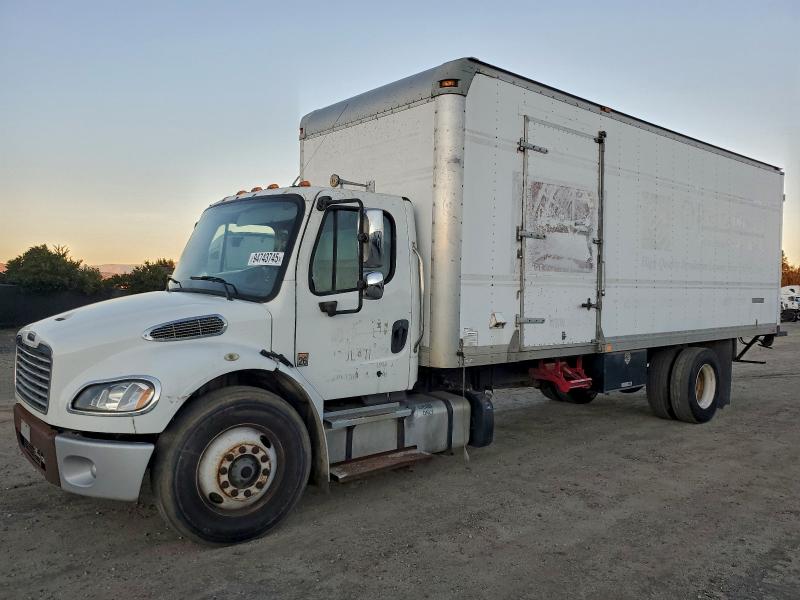 Продаж на аукціоні авто 2013 Freightliner M2 106 Med, vin: 1FVACWDU0DHBZ6869, номер лоту: 94743745