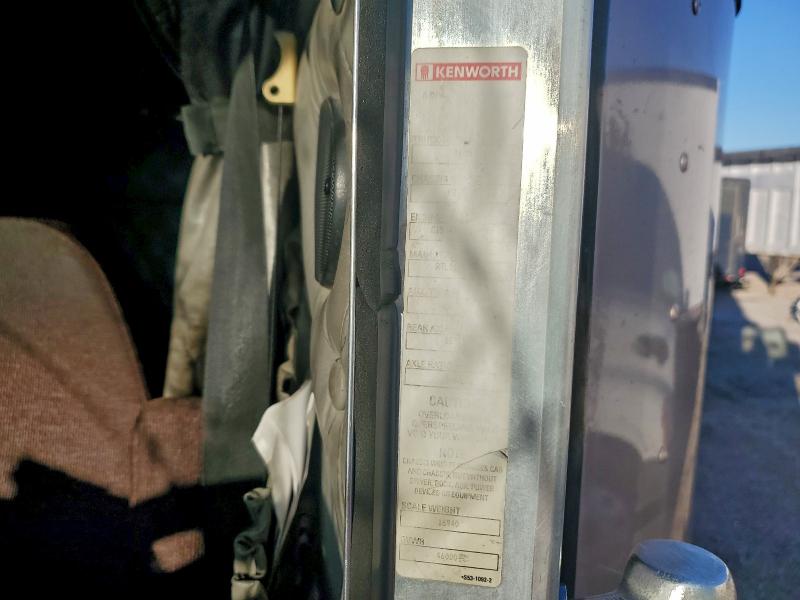 2005 Kenworth Tractor მანქანა იყიდება აუქციონზე, vin: 1XKADB8X35J081975, აუქციონის ნომერი: 94117275