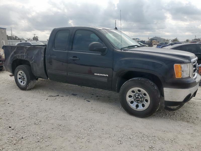 91813145 :رقم المزاد ، 1GTR1UEA2DZ135124 vin ، 2013 Gmc Sierra مزاد بيع