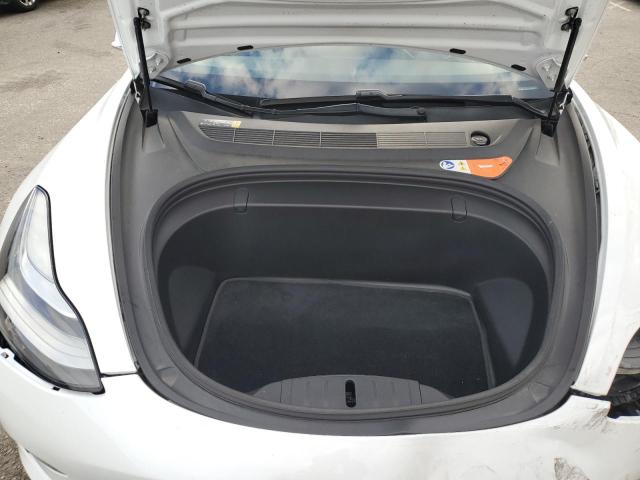 92942815 :رقم المزاد ، 5YJ3E1EA0JF018426 vin ، 2018 Tesla Model 3 مزاد بيع