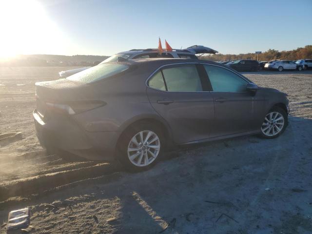 90116985 :رقم المزاد ، 4T1C11AK8NU665336 vin ، 2022 Toyota Camry مزاد بيع
