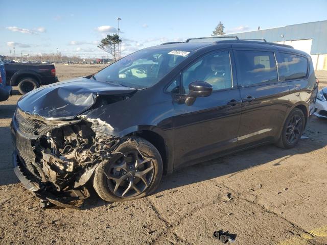 92699215 :رقم المزاد ، 2C4RC1EG0KR653253 vin ، 2019 Chrysler Pacifica مزاد بيع