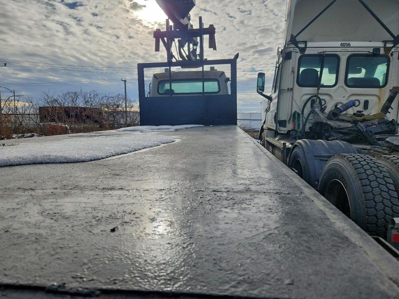 91864695 :رقم المزاد ، 1FVHCYBS38HZ09455 vin ، 2008 Freightliner M2 مزاد بيع