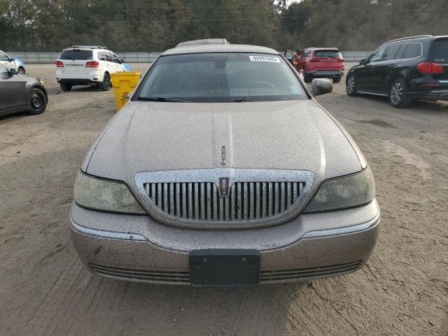 Продаж на аукціоні авто 2003 Lincoln Town Car, vin: 1LNHM82W23Y649274, номер лоту: 92997665