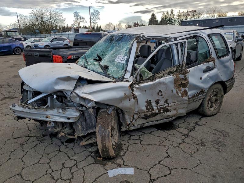 Продаж на аукціоні авто 2000 Chev Tracker, vin: 2CNBJ13C6Y6910753, номер лоту: 52182976