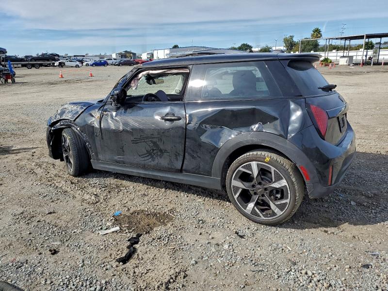 93985225 :رقم المزاد ، WMW23GD06S2W35165 vin ، 2025 Mini Cooper S مزاد بيع