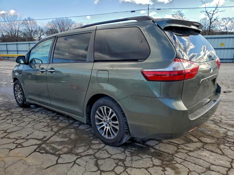 94069745 :رقم المزاد ، 5TDYZ3DC4KS984042 vin ، 2019 Toyota Sienna Xle مزاد بيع