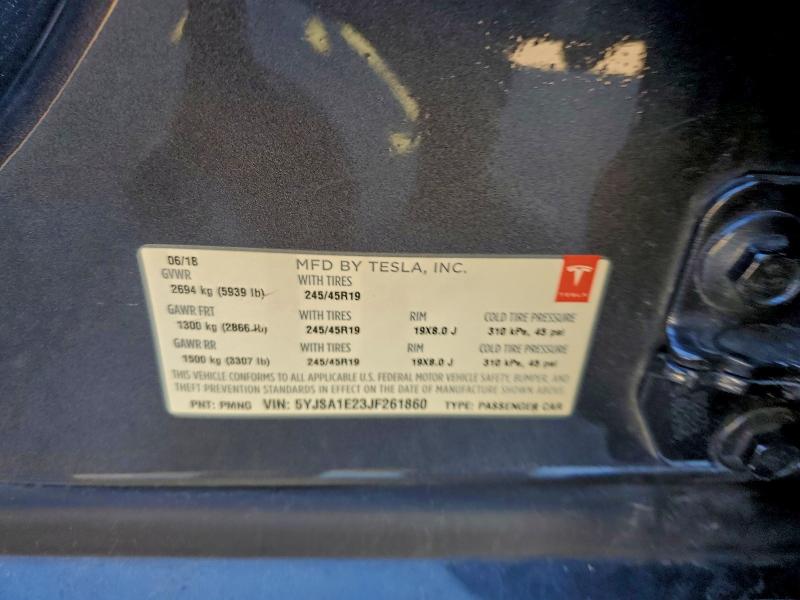 90826585 :رقم المزاد ، 5YJSA1E23JF261860 vin ، 2018 Tesla Model S مزاد بيع
