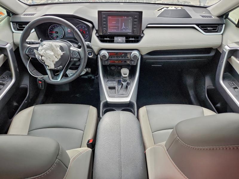 Продажа на аукционе авто 2021 Toyota Rav4, vin: 2T3C1RFV3MW137887, номер лота: 93841225