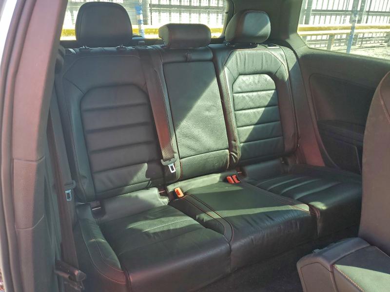 94038955 :رقم المزاد ، 3VWYT7AU1FM038439 vin ، 2015 Volkswagen Gti مزاد بيع