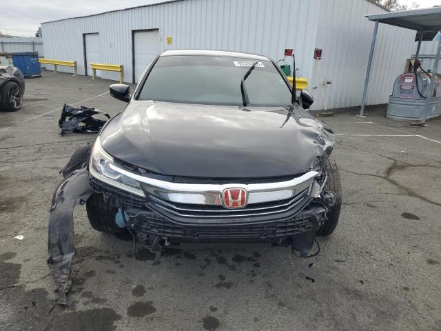Продажа на аукционе авто 2017 Honda Accord Spo, vin: 1HGCR2F5XHA227463, номер лота: 92330495